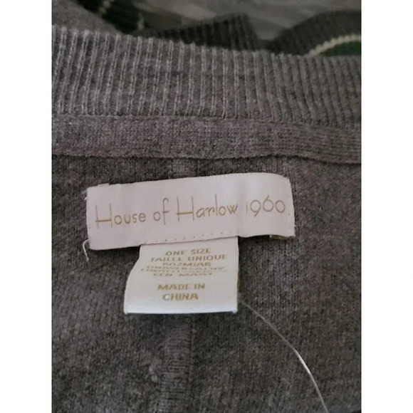 House of Harlow 1960 Poncho V-Neck Gray Sweater One Size NWOT - Picture 6 of 7